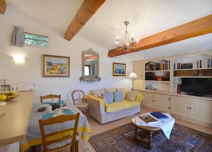 بيت للعطل Charmante Maison Avec Vue Sur La Montagne A Ceyreste